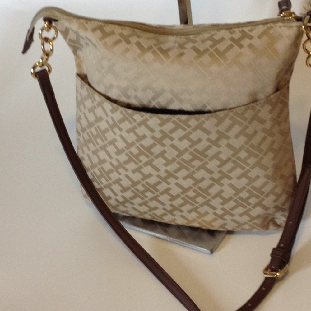 Tommy Hilfiger Crossbody Beige Handbag - Picture 5 of 10